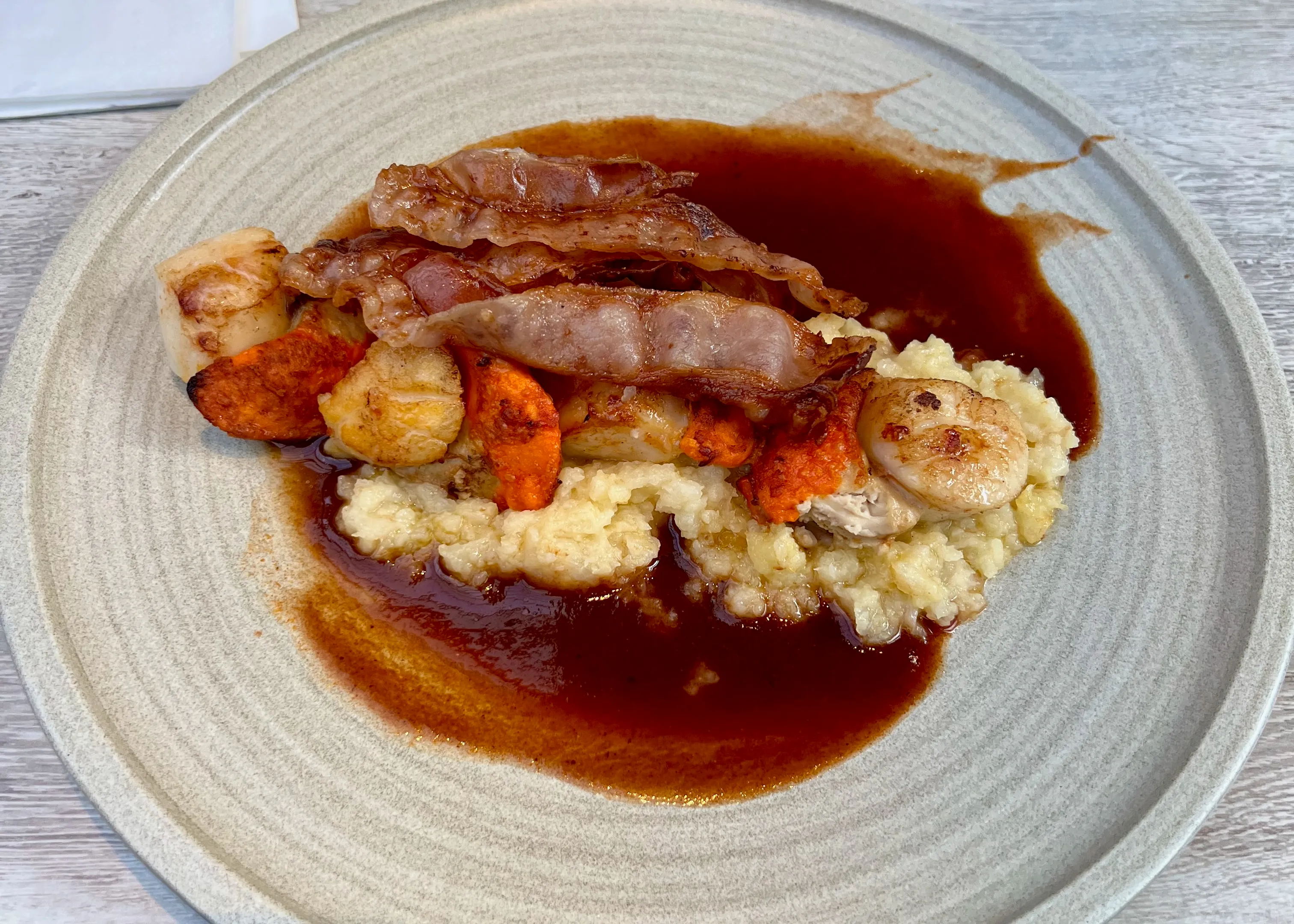 Grilled scallops, celeriac puree & pancetta