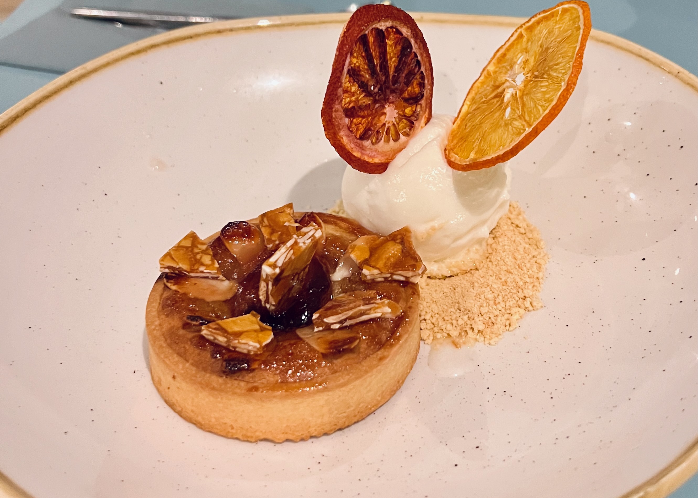 Almond tart