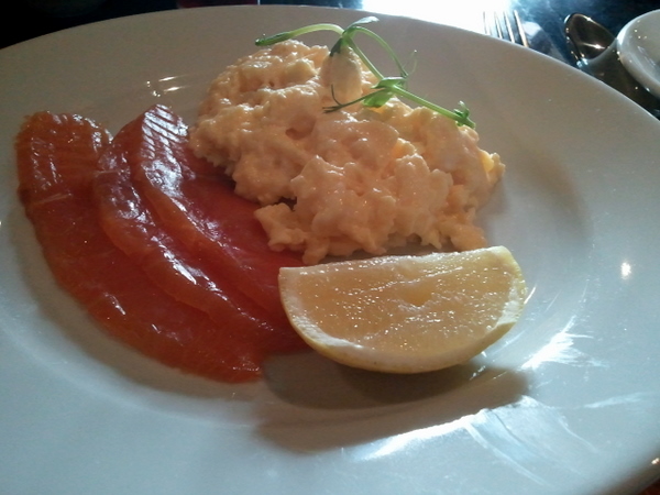 Smoked salmon with scrambled eggs